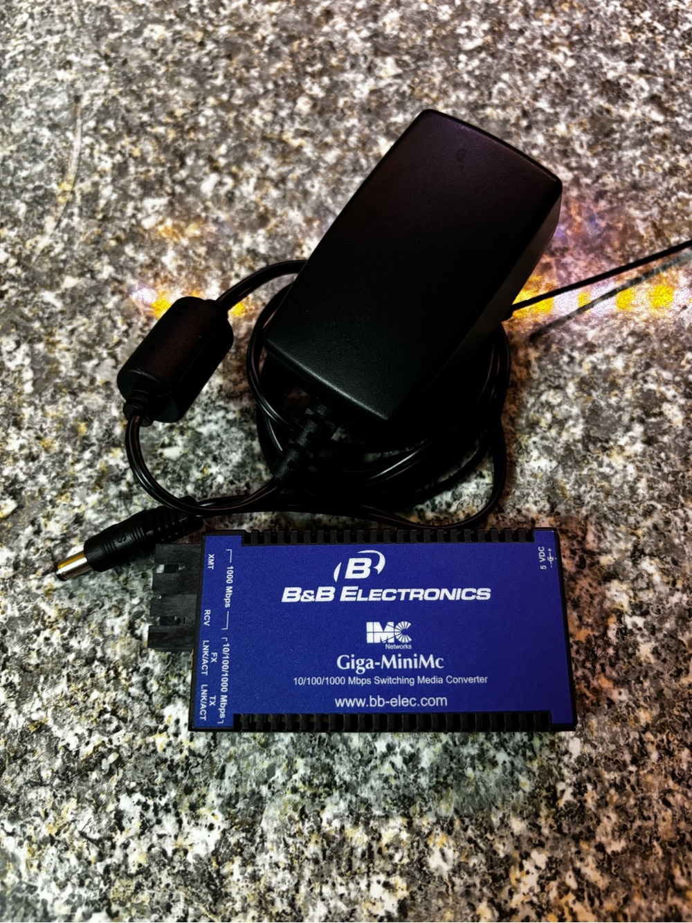 B & B GIGA-MINIMC 10/100/1000 ETHERNET SWITCHING MEDIA CONVERTER 856-10731